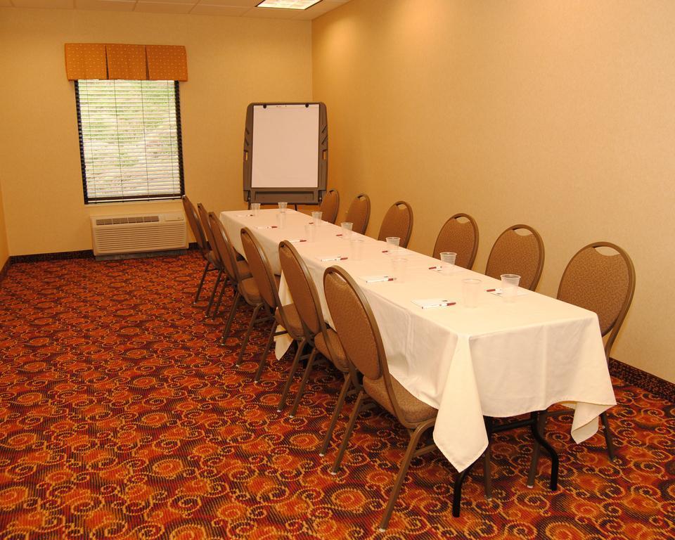 Comfort Suites Altoona Εξωτερικό φωτογραφία